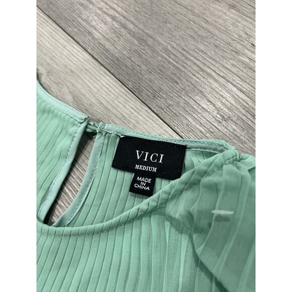 Vici San Mateo Plissé Top Pleated Aqua Blue Size Medium - Picture 5 of 10